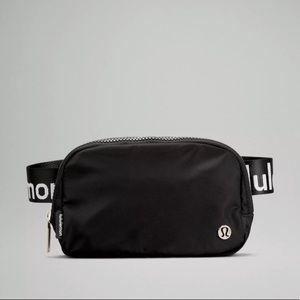 PRICE FIRM Everywhere belt bag black with white logo